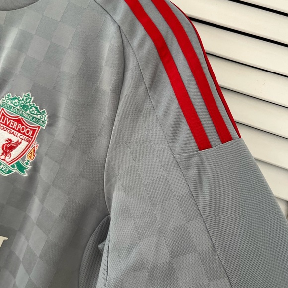 Liverpool Torres soccer jersey - Picture 8 of 13